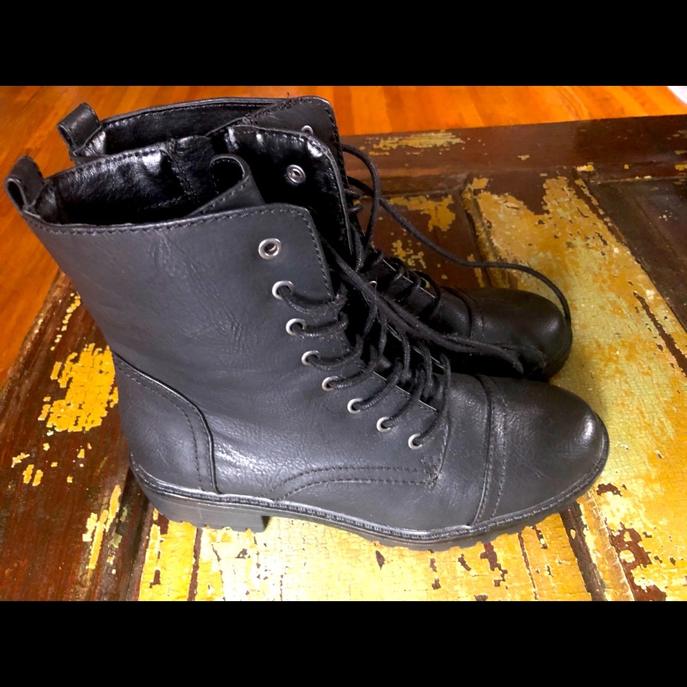 Black Boots